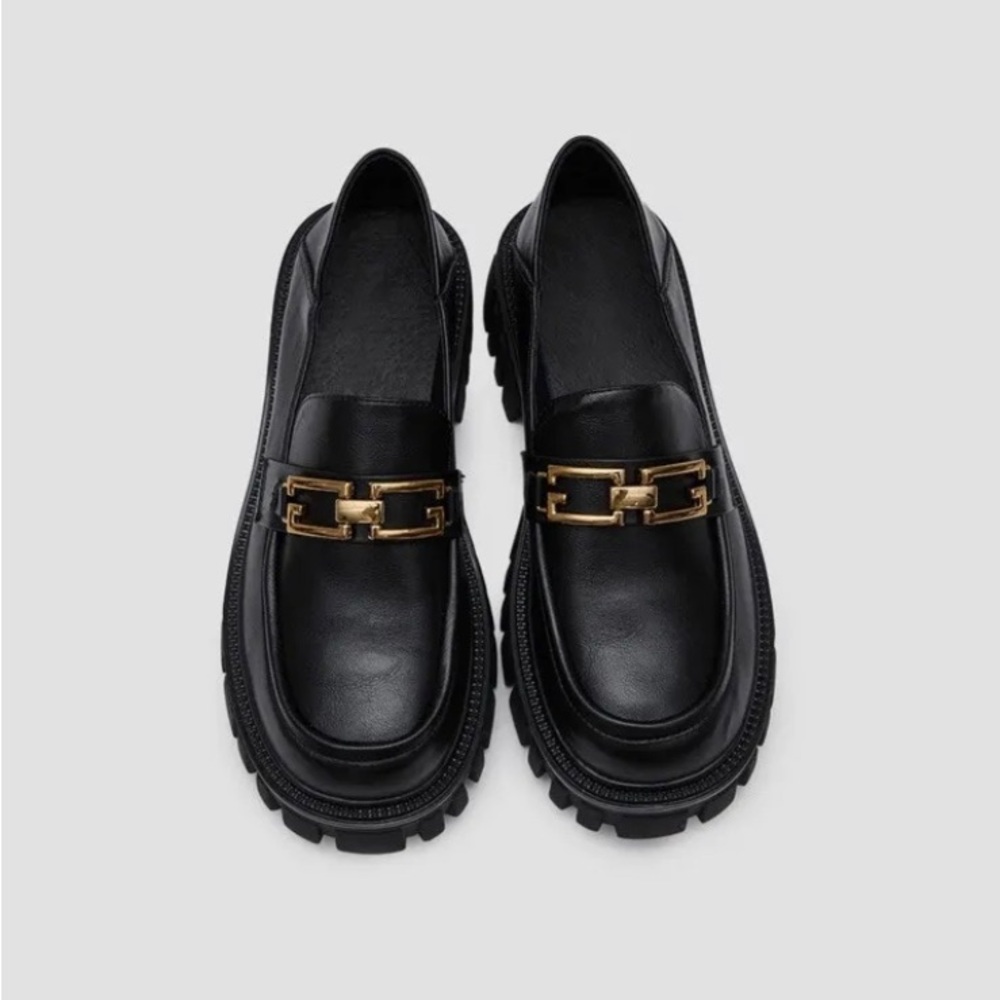 Lattelier Black Chain Loafers • Size 7 • NEW • NIB